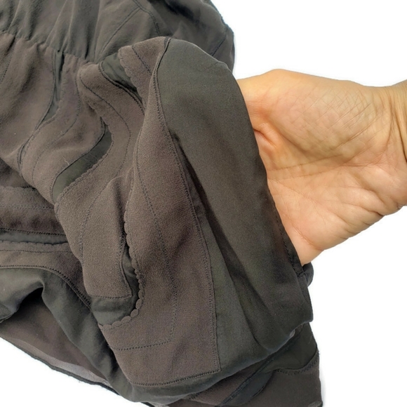 Vince Silk Pattern Empire Camisole Top Black XS - Picture 6 of 6